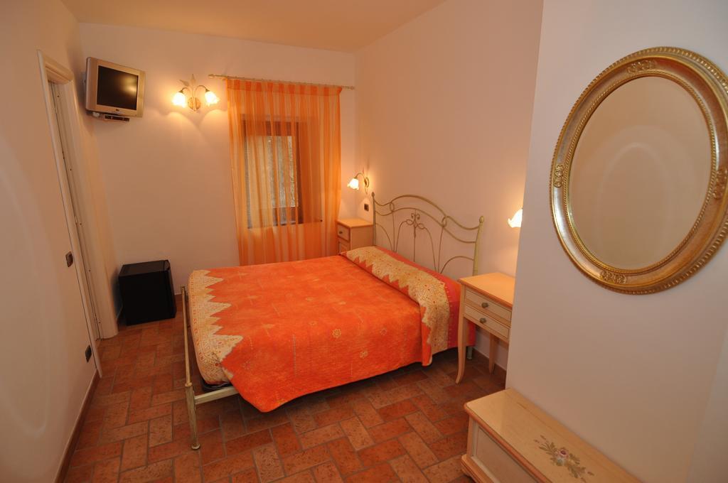 Sandra Villa Rooms Корнилья Экстерьер фото